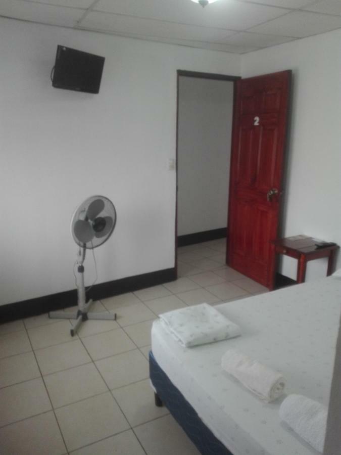 Hostal Don Frank San Carlos Zewnętrze zdjęcie